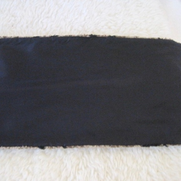 Simon Pull-Through Scarf - Picture 3 of 5